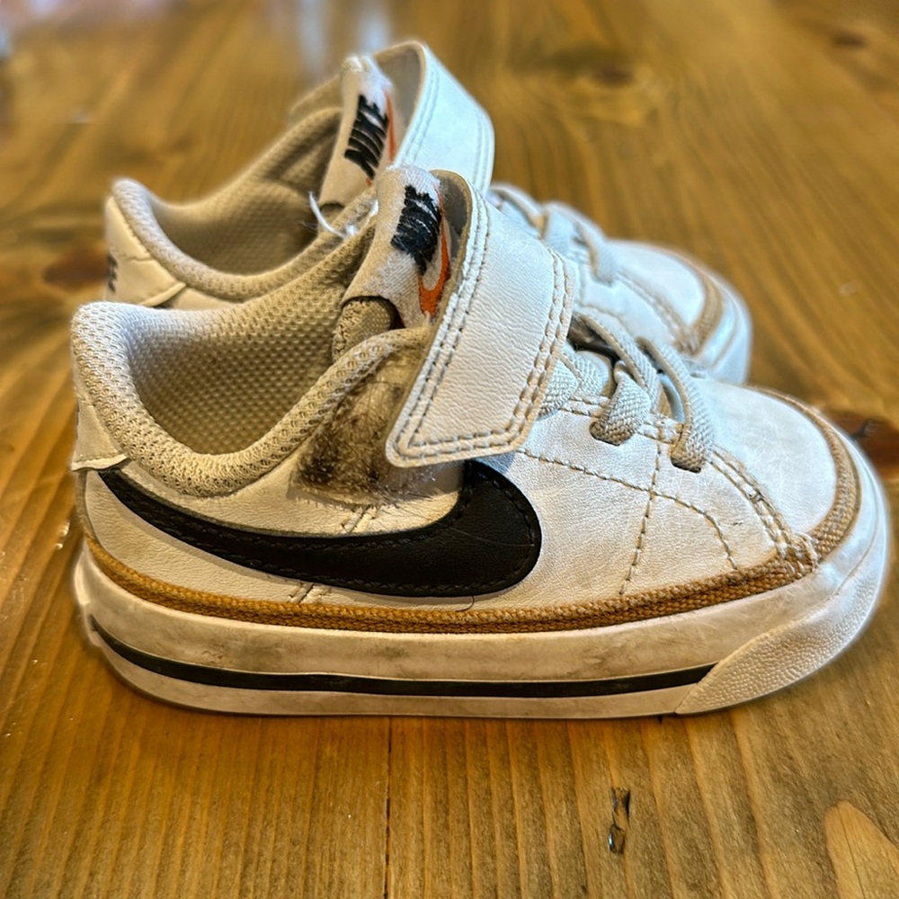 Nike court legacy toddler size 4